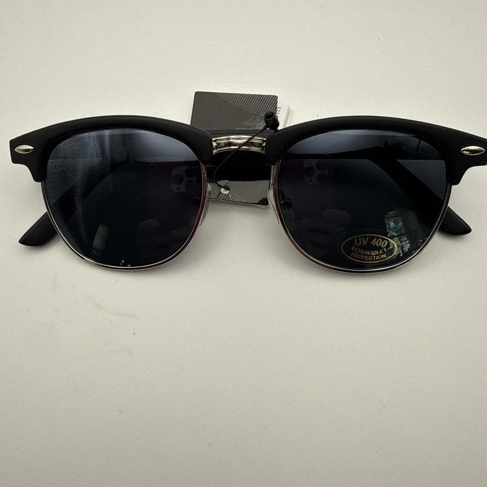 LAGOFREE Moda Italy 5116 Sunglasses -UV400 protection- Polarized Lens Black NWT